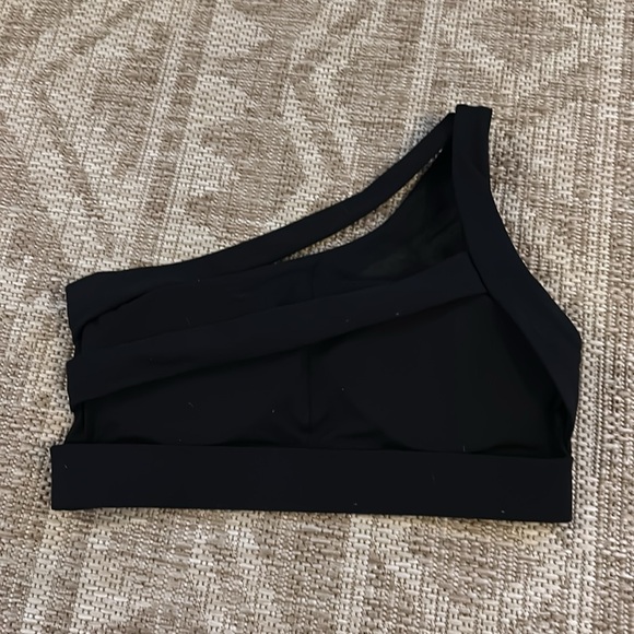 Set of 2, 1 shoulder Sports Bras - Picture 3 of 5